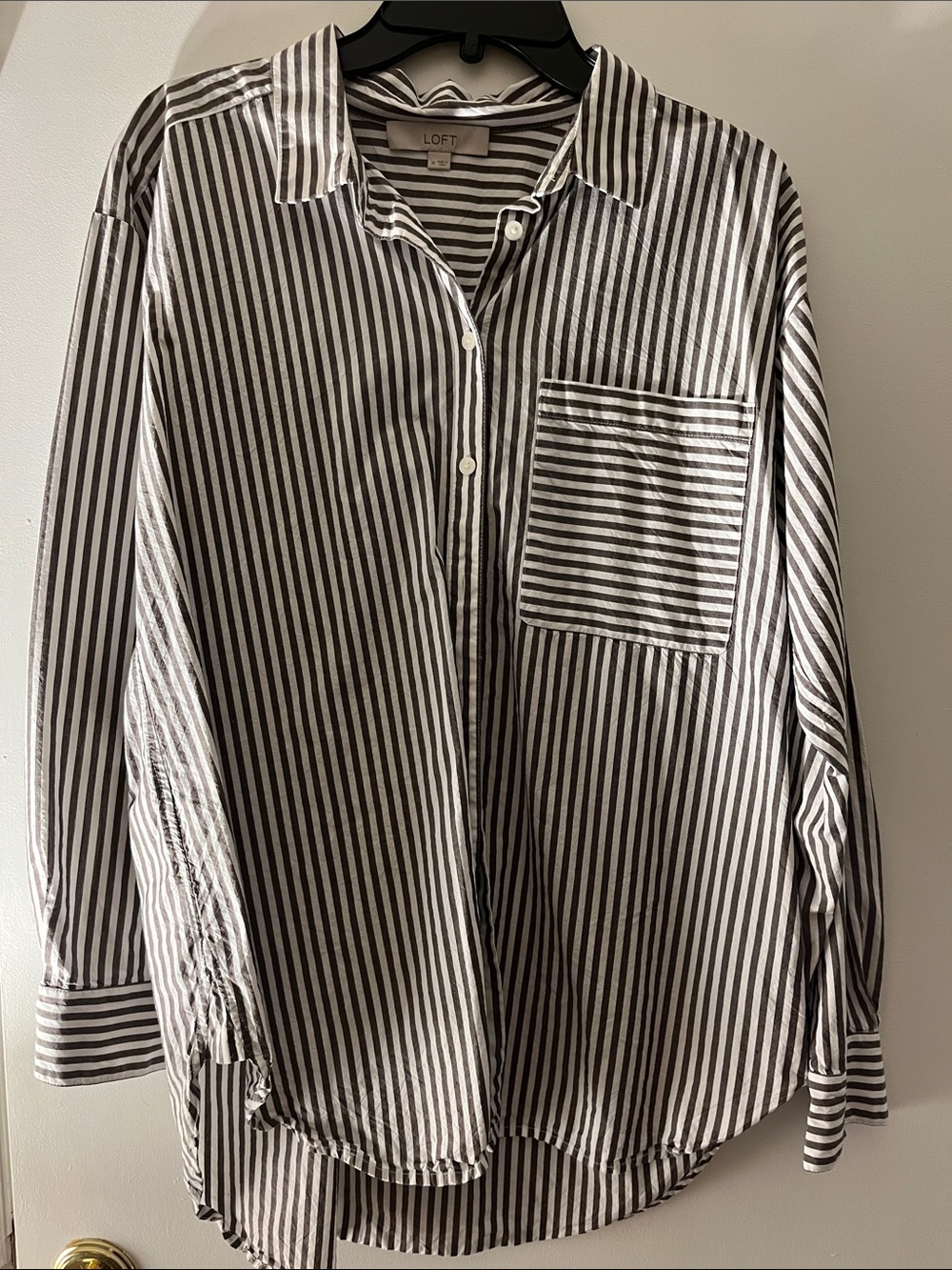 LOFT Black and White Vertical Stripe Casual Button-Down Shirt